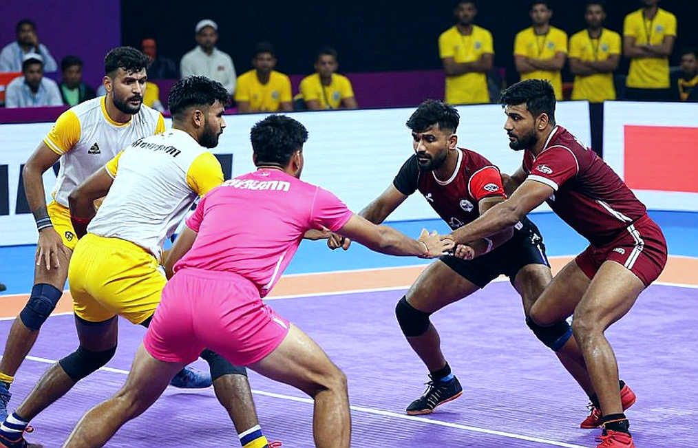 ৪৮–২৫-এর আড়ালে: কাবাডি ম্যাটে ভারত-বাংলাদেশের ব্যবধানটা সত্যিই রেইডিং, নাকি বোনাস লাইনের হিসাব