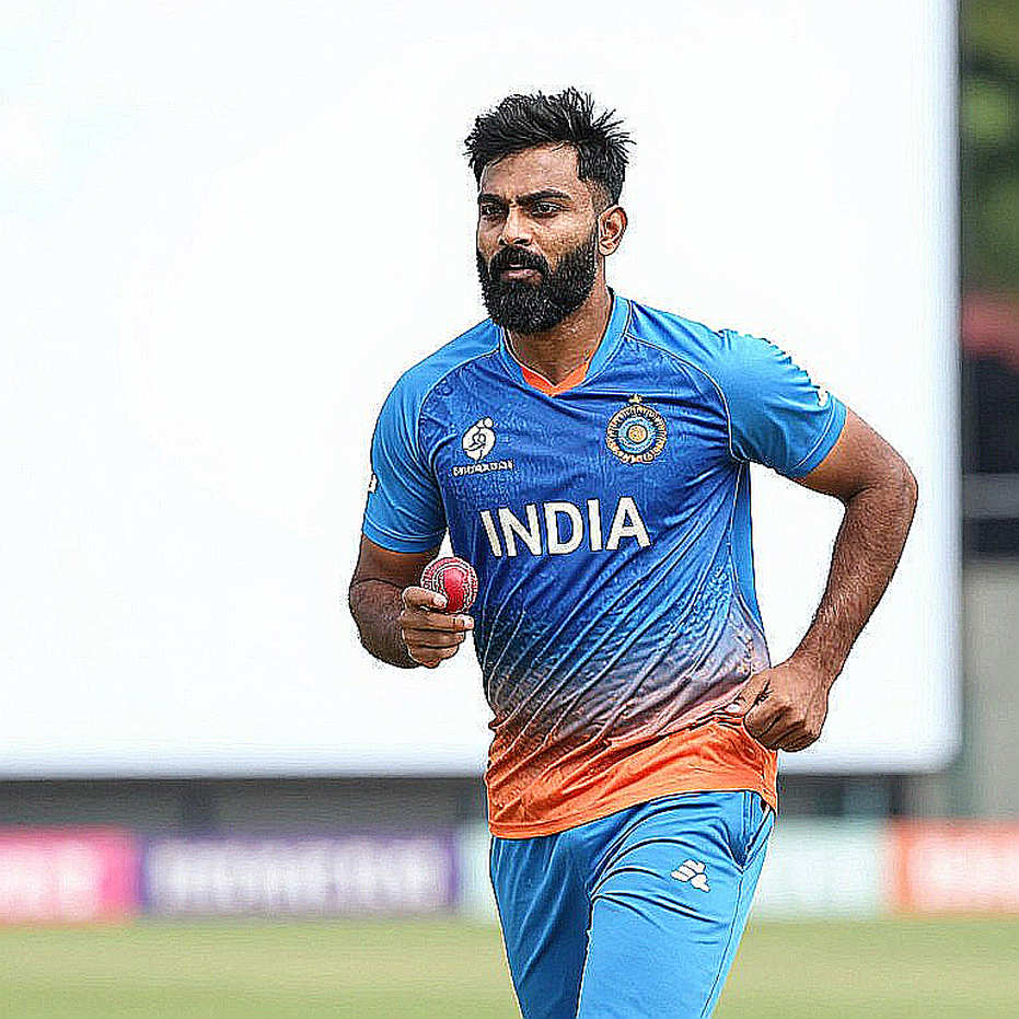 এনওসি-র ক্যালেন্ডার: এশিয়ার ক্রিকেটে টাকা, ক্লজ আর চুক্তির আসল লড়াই এনওসি-র ক্যালেন্ডার: এশিয়ার ক্রিকেটে টাকা, ক্লজ আর চুক্তির আসল লড়াই